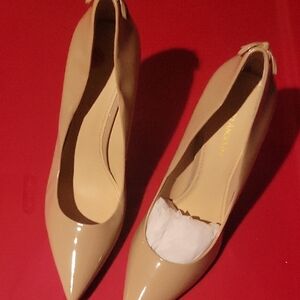 Enzo Angiolini Cream Patent Leather Heels